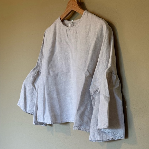 Lanhtropy Neutral Linen Cropped Bell Sleeve Crewneck Top Size One Size - Picture 3 of 8